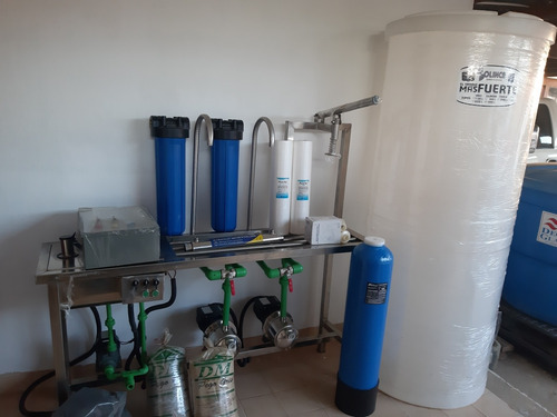Imagen 2 de 11 de Planta Embotelladora Agua Purificada