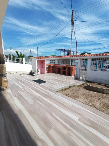 En Venta Casa En Ciudad Alianza.