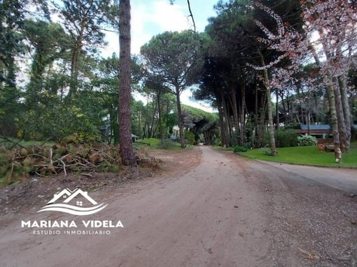 Terreno En Venta En Carilo. Zona 2. Esquina.
