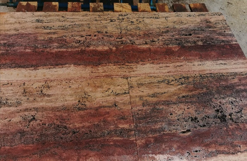 Travertino Rojo Al Acido Poro Abierto 40x60x1cm 1 Pieza