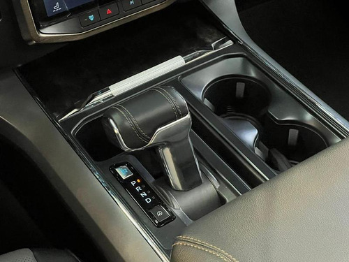 Ford F-150 Lightning 5.4 V-8 2p 2023