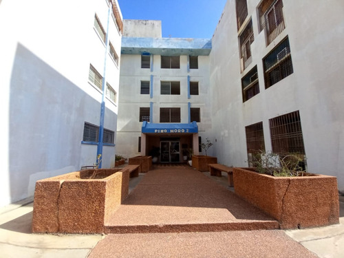 Imagen 7 de 19 de Apartamento En Venta En Conj. Resd El Pinar, Nataly Mejia