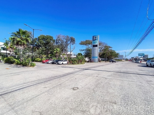 Local Comercial · Oficinas · Blvd. Luis Donaldo Colosio · Sm311 · Av. Alamos