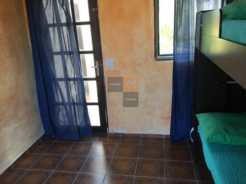 Casa En Venta Y Alquiler,espectacular Esquinera Con Piscina En Montoya - La Barra - Punta Del Este- Ref: 8768