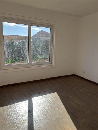 Casa En Arriendo De 4 Dorm. En Mantagua