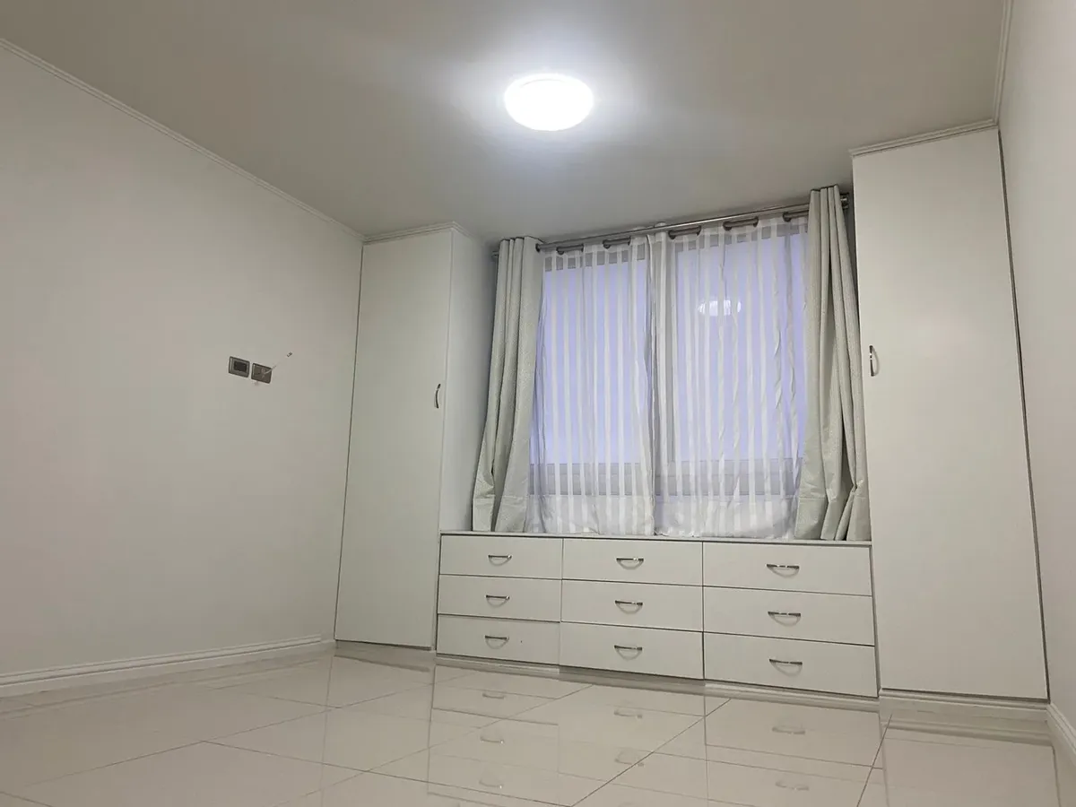 Imagen 3 de 19 de ¡hermoso Departamento Con Vista Al Mar Sector Residencial.