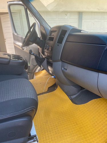 Modelo 2008 Versión 315 La Larga . Km 411000 Estándar Roda