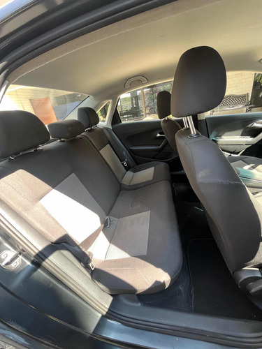 Volkswagen Vento 1.6 Confortline At