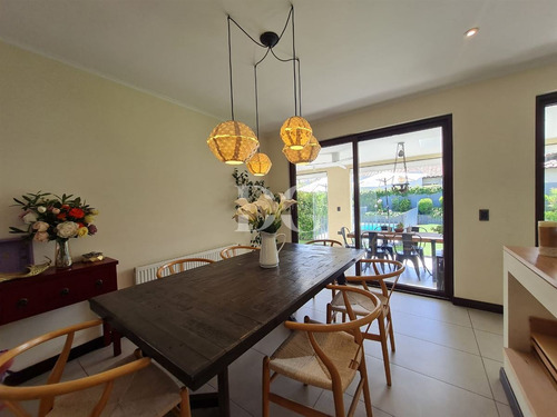 Casa En Venta De 3 Dorm. En Colina Piedra Roja Chicureo