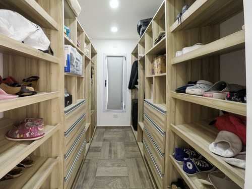 Casa 5 Ambientes En Venta En San Lucas A La Laguna