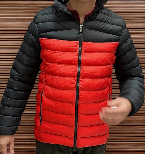 Campera Chiky Pink Negro/ Rojo Impermeable Poliéster Hombre
