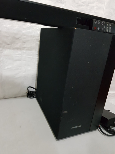 Barra De Sonido Con Subwoofer Inalambrico Samsung Hw-k450 (Usado)