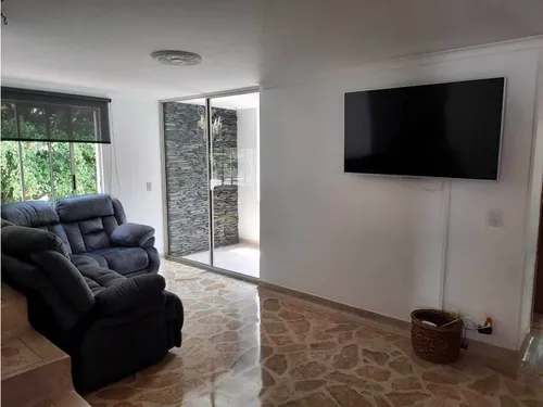 Casa Amoblada En Arriendo Poblado Los Naranjos