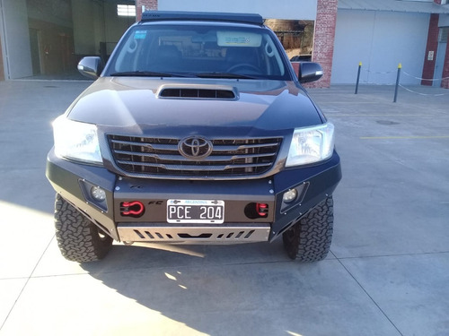 Imagen 3 de 12 de Toyota Hilux 4x4.srv.3.0.aut.c/c.tdi.2015.