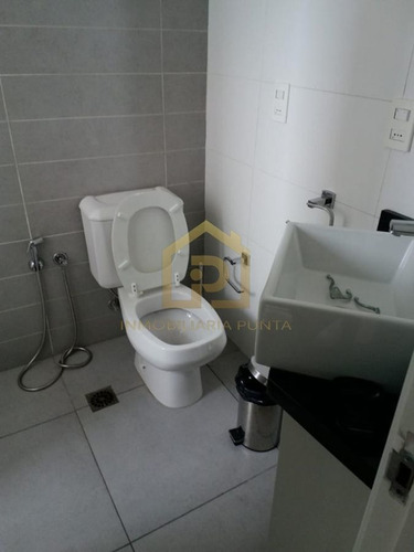 Imagen 6 de 14 de Apartamento De 1 Dormitorio En Peninsula +alquiler Invernal +vista Al Mar Desde El Dormitorio