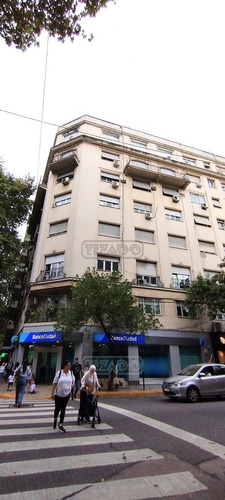 Alquiler De 4 Ambientes En Palermo. Santa Fé Y Salguero. 176 M2. Balcones. En Esquina