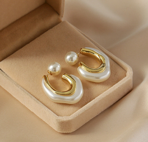 Pendientes En Forma De C Con Aguja De Plata