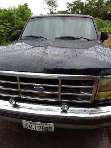 Ford F-1000 Pikap