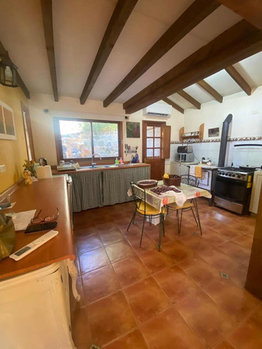 Casa Tres Dormitorios Dos Baños Lugar De Ensueño Mucha Paz !