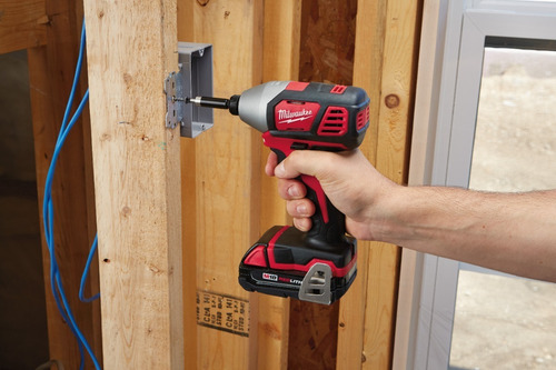 Combo Rotomartillo 1/2 +llave Imp Milwaukee M18+ Navaja Camo