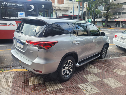 Toyota Hilux SW4 2.8 Srx 177cv 4x4 7as At