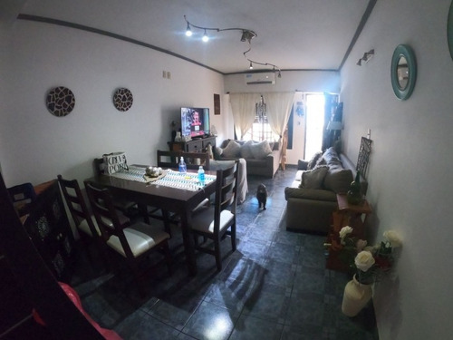 Imagen 5 de 11 de Triplex En Venta En Villa Luzuriaga