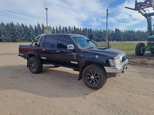 Toyota Hilux 4x4