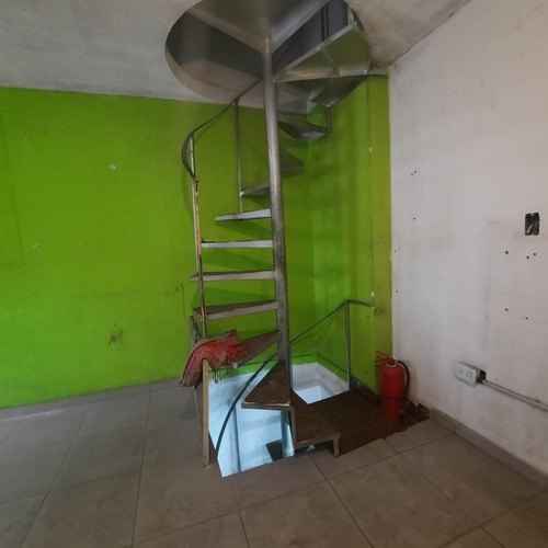 Imagen 9 de 17 de Alquiler De Local Comercial - Microcentro - Sin Conexion A Gas