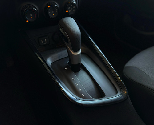 Chevrolet Onix 1.0 TURBO FLEX PLUS AUTOMÁTICO