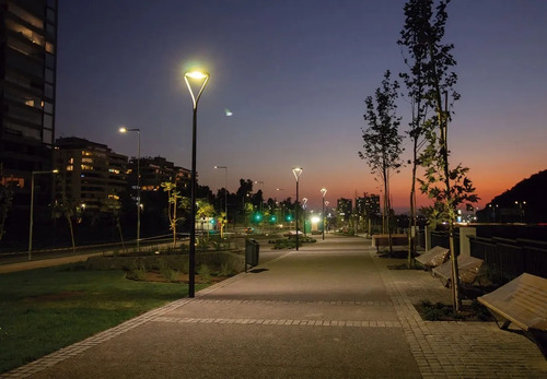 Amplio, Amoblado, Cómodo Y Luminoso Con Gran Conectividad