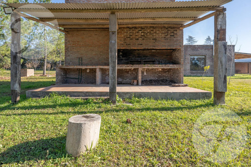 Venta De Chacra En San Pedro - Casa De 430 M2 - Gobernador Castro - Pecan Y Arboleda