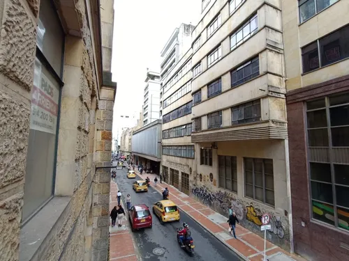 Oficina En Arriendo En La Candelaria. Cod A10327