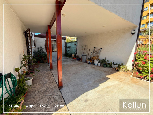 Vendo Amplia Casa, 5 Dormitorios, Sector Lomas De San Andrés