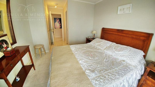 Coral Tower, Playa Mansa, 50% Contado Y Saldo En 18 Meses Sin Intereses.