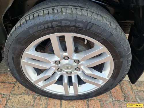 Toyota Fortuner 2.7cc At Aa 4x2 7 Pasajeros