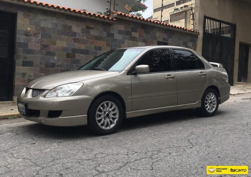 Mitsubishi Lancer Touring 2.0 Sincronico
