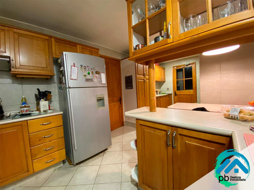 Casa En Condominio Cerro Aguas Claras , Manquehue Oriente Lb