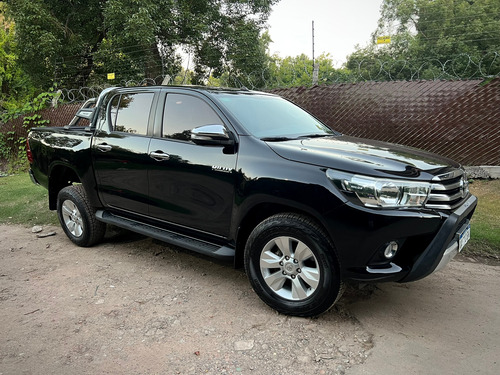 Toyota Hilux Pick-Up 2.8 Cd Srv 177cv 4x2