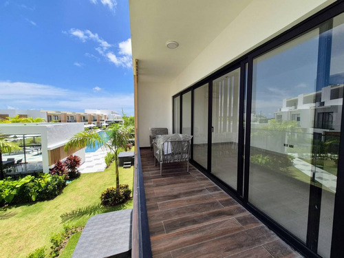 Apartamento Penthouse En Alquiler En Vistaca, Punta Cana, 2h