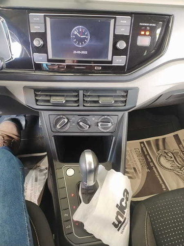 Imagem 13 de 14 de Volkswagen Polo Cl Ad 2018