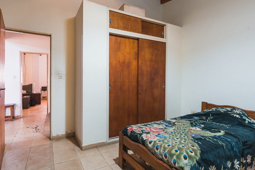 Imagen 10 de 19 de Venta Casa Pasillo 2 Dormitorios Patio Seco Amplio