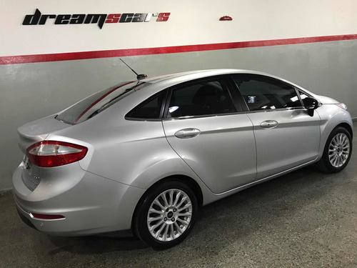 Ford Fiesta Kinetic Design 1.6 Titanium Powershift 120cv