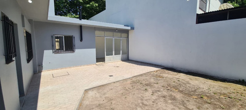 Imagen 15 de 15 de Casa De 3 Amb. Con Amplio Patio