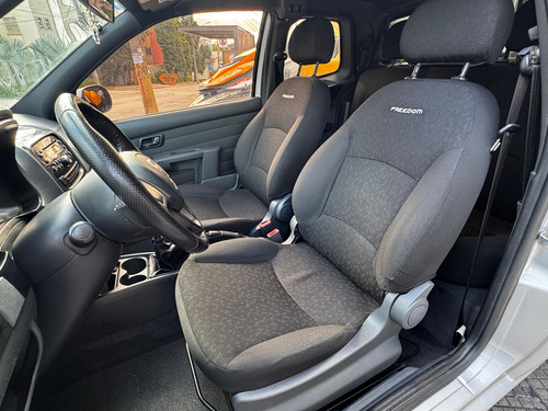 Fiat Strada 1.4 Freedom Cab. Dupla Flex 3p