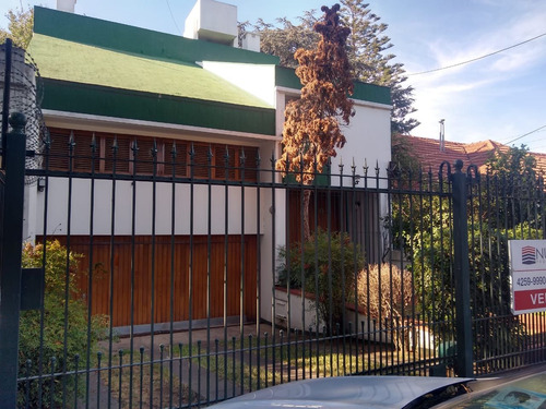 Venta Casa 5 Ambientes Bernal