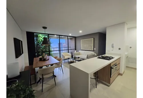 Moderno Apartamento En Envigado Con Vista Y Excelente Ubicación