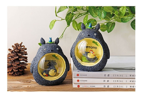 Imagen 4 de 8 de Adorno De Mesa De Resina Con Led Totoro Ghibli