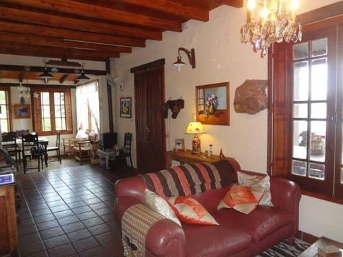 Imagen 3 de 30 de Casa De Montaña De 6 Ambientes Y 2 Baños A Orillas Del Río