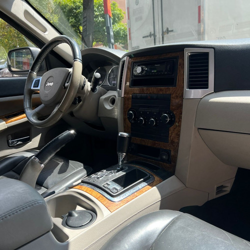 Imagen 3 de 9 de Jeep Grand Cherokee