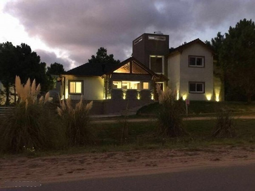 Vendo Casa En Pinamar Calle Calandria Y Shaw
